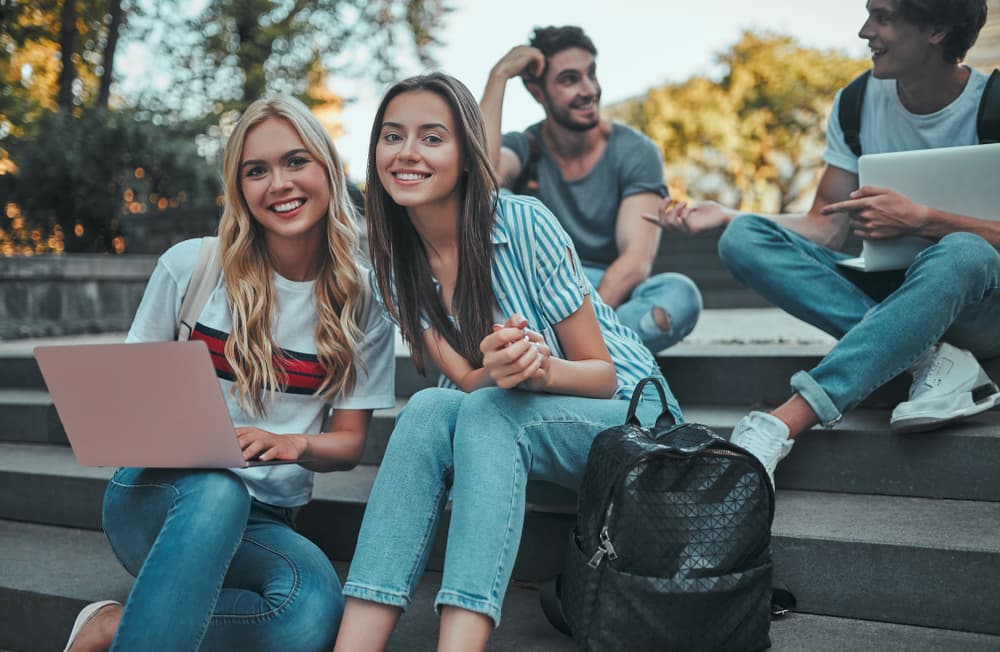 How to Make Friends in University After Frosh Week Wizeprep Blog